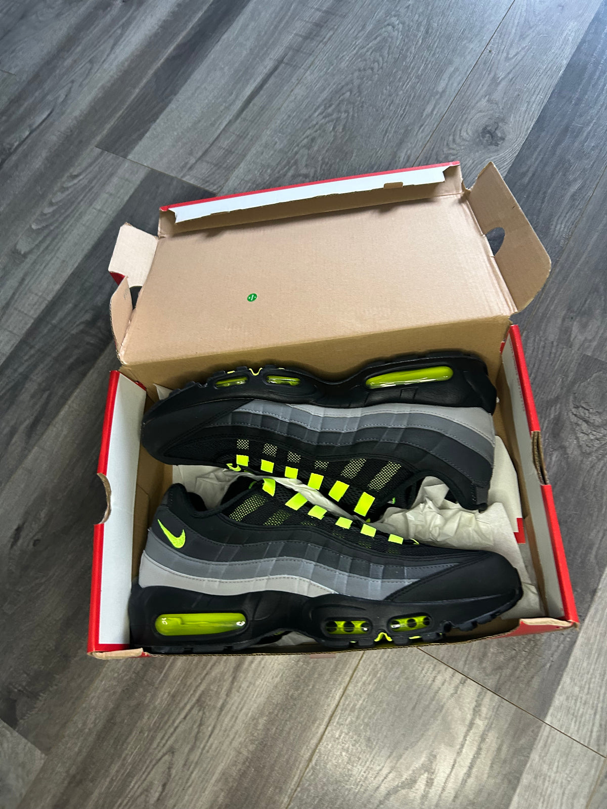 Nike Airmax 95 reverse neon uk 10.5 unworn