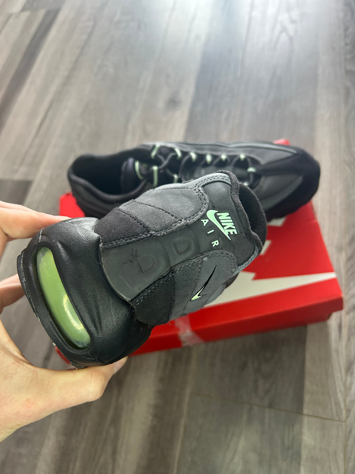 Nike Airmax 95 vapour green uk 9.5 used