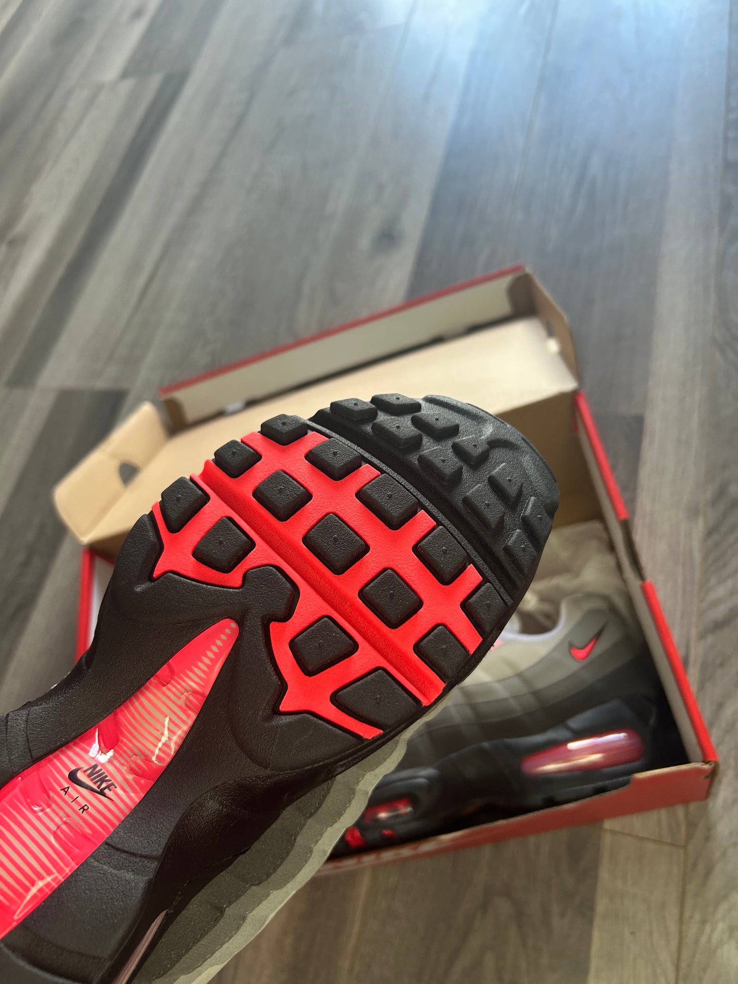 Nike Airmax 95 solar red big bubble uk 9 new