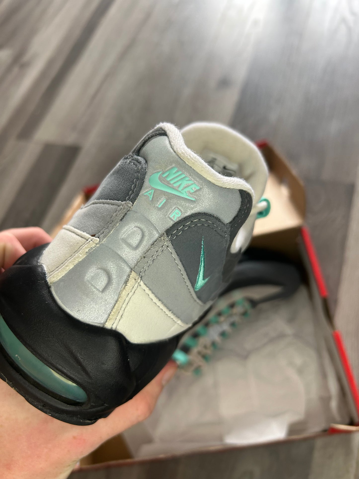 Nike Airmax 95 hyper turquoise uk 9 used