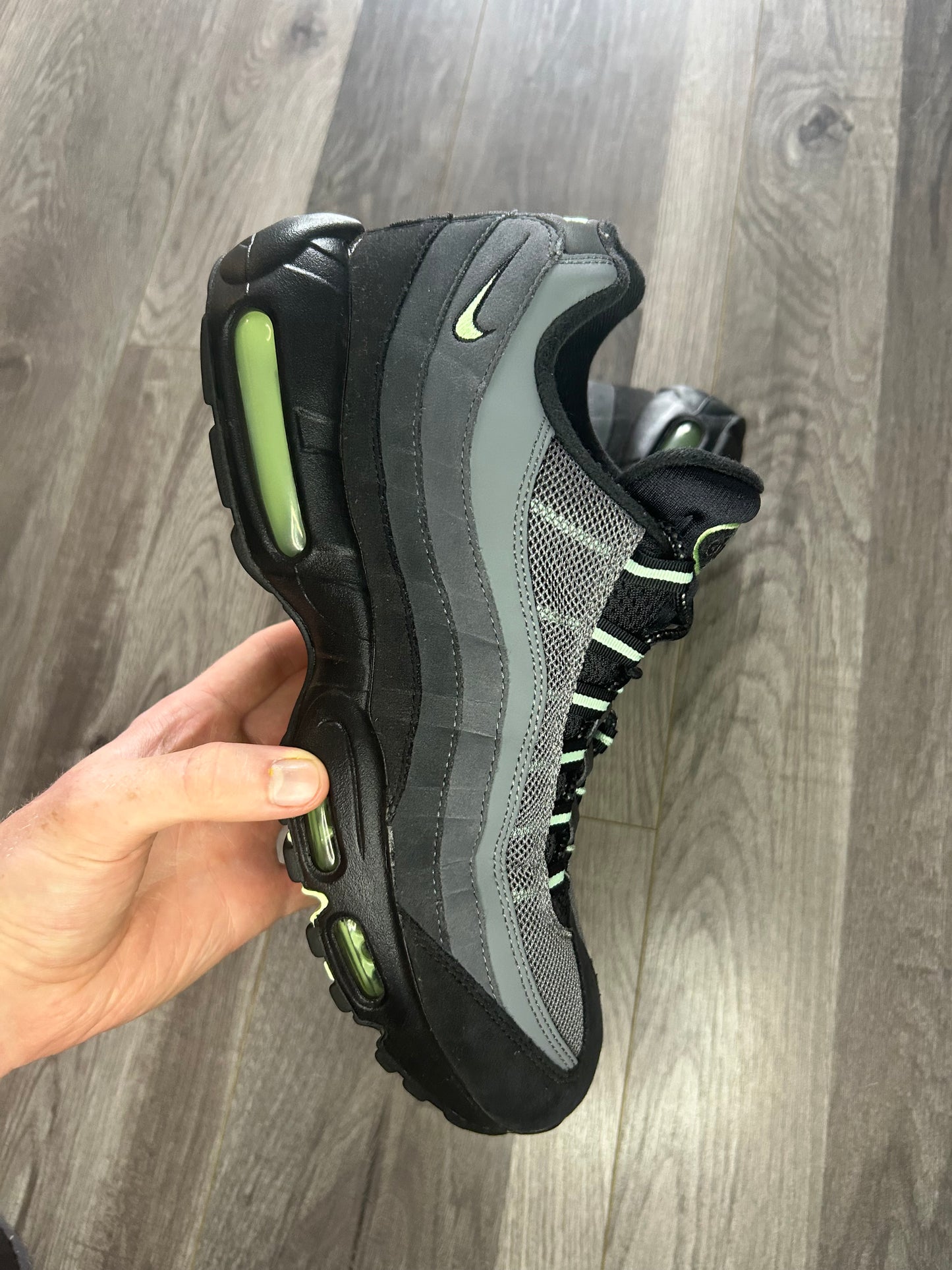 Nike Airmax 95 vapour green UK 10 used