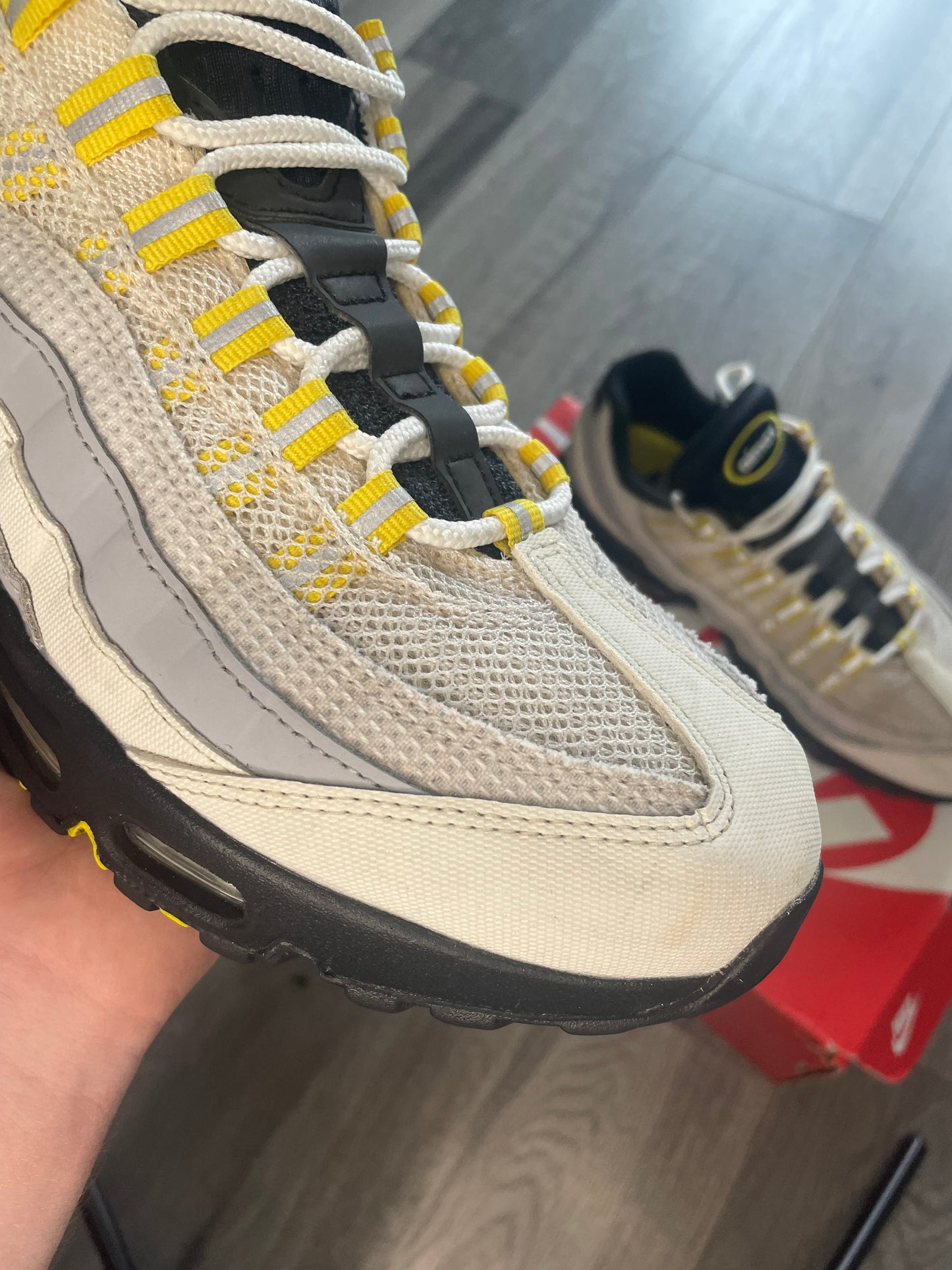 Air max 95 tour yellow Uk 8 (used)