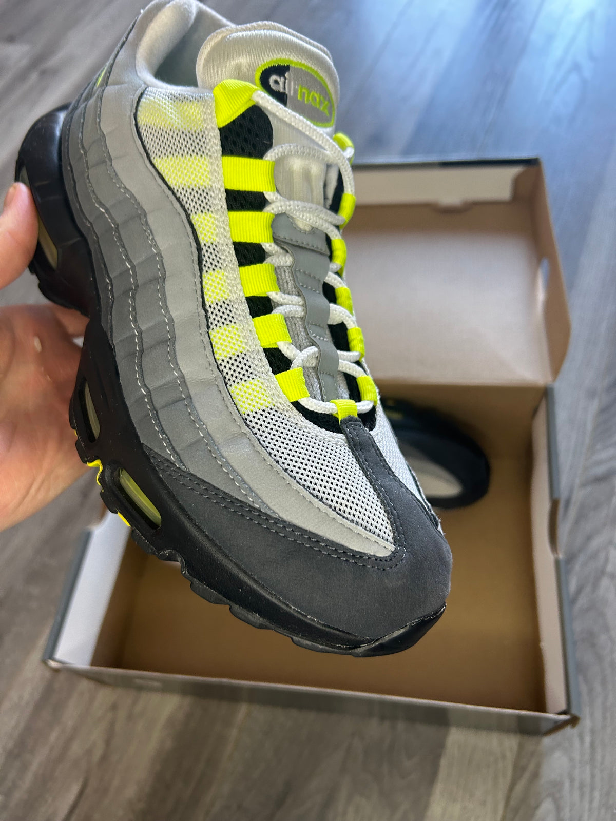 Nike Airmax 95 neon 2020 uk 8 used