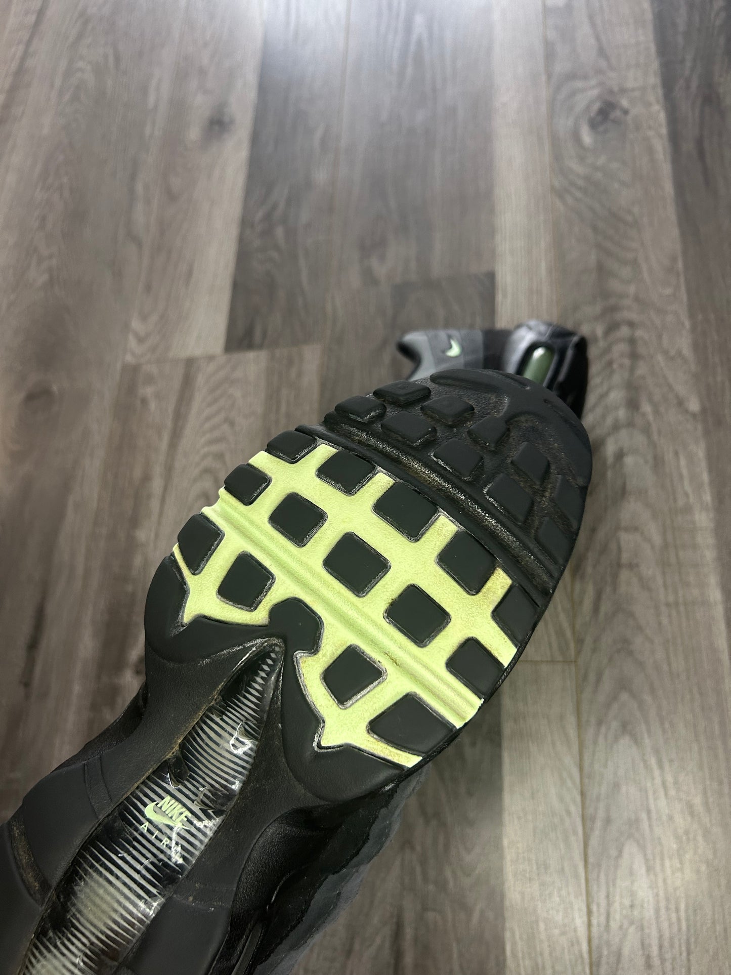 Nike Airmax 95 vapour green UK 10 used