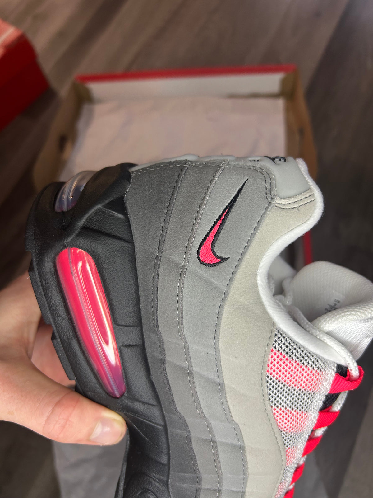 Nike Airmax 95 solar red uk 8 unworn