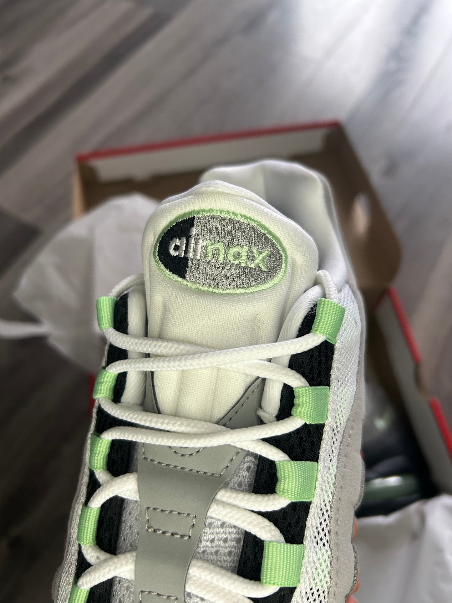 Nike Airmax 95 fresh mint big bubble uk 10 brand new