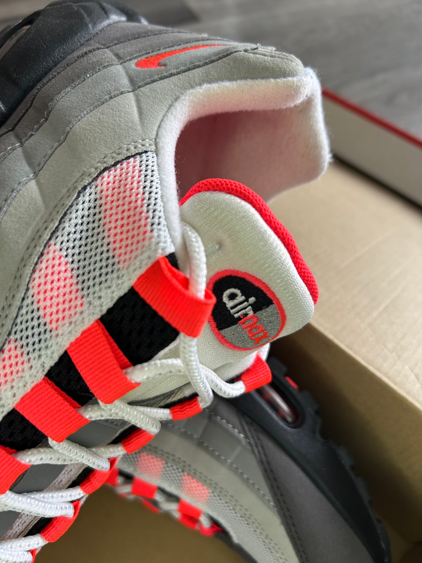 Nike Airmax 95 solar red 2018 uk 8.5 new/tried on