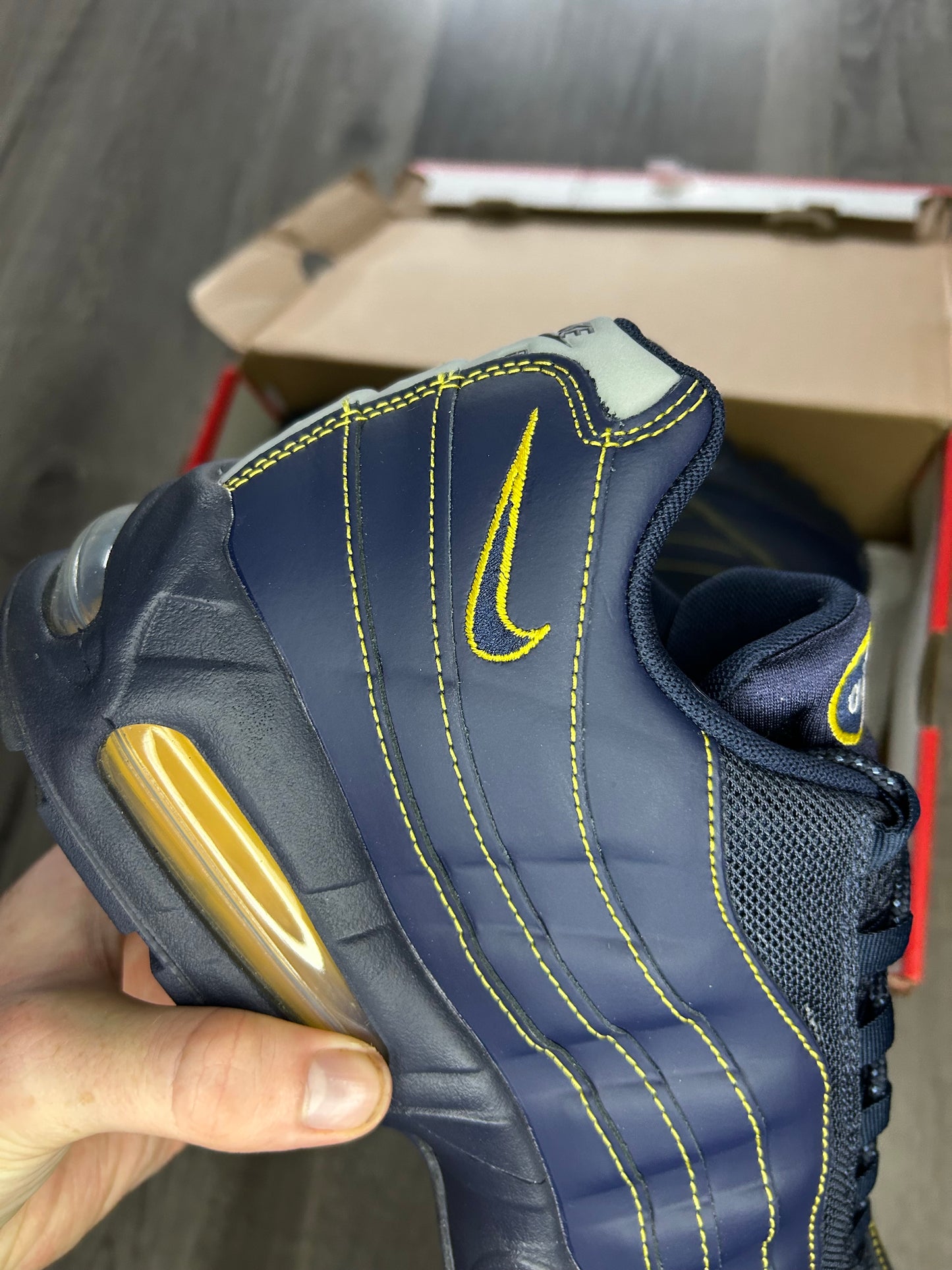 Nike Airmax 95 big bubble obsidian varsity uk 12 used