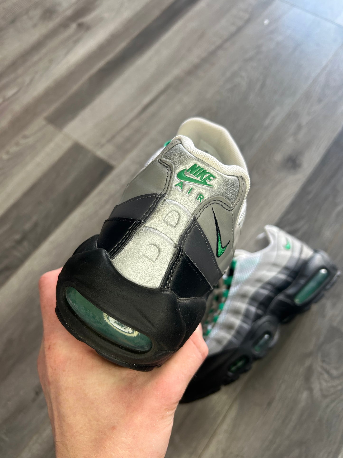 Nike Airmax 95 stadium green uk 8.5 used