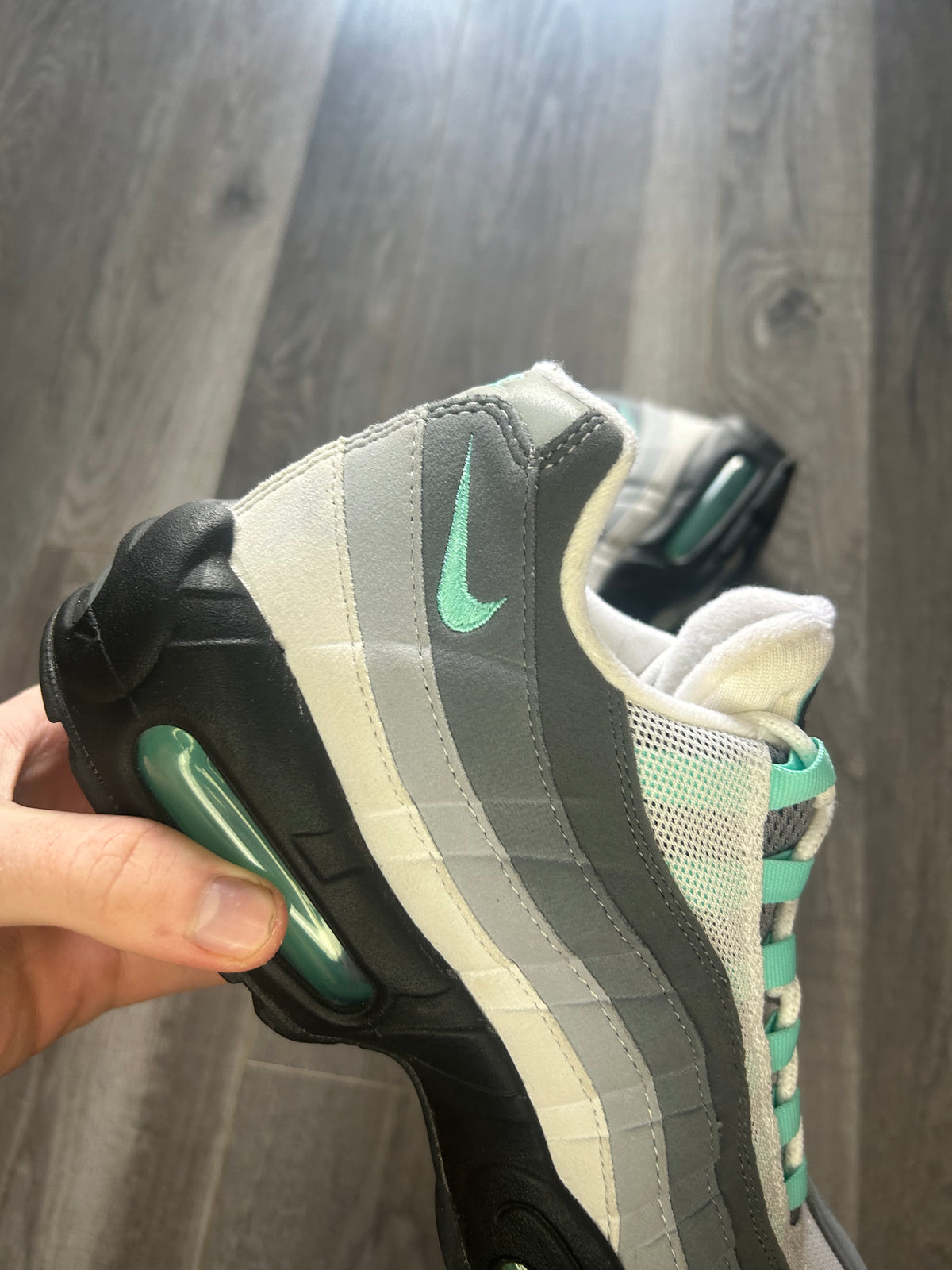 Nike Airmax 95 hyper turquoise uk 8.5 used