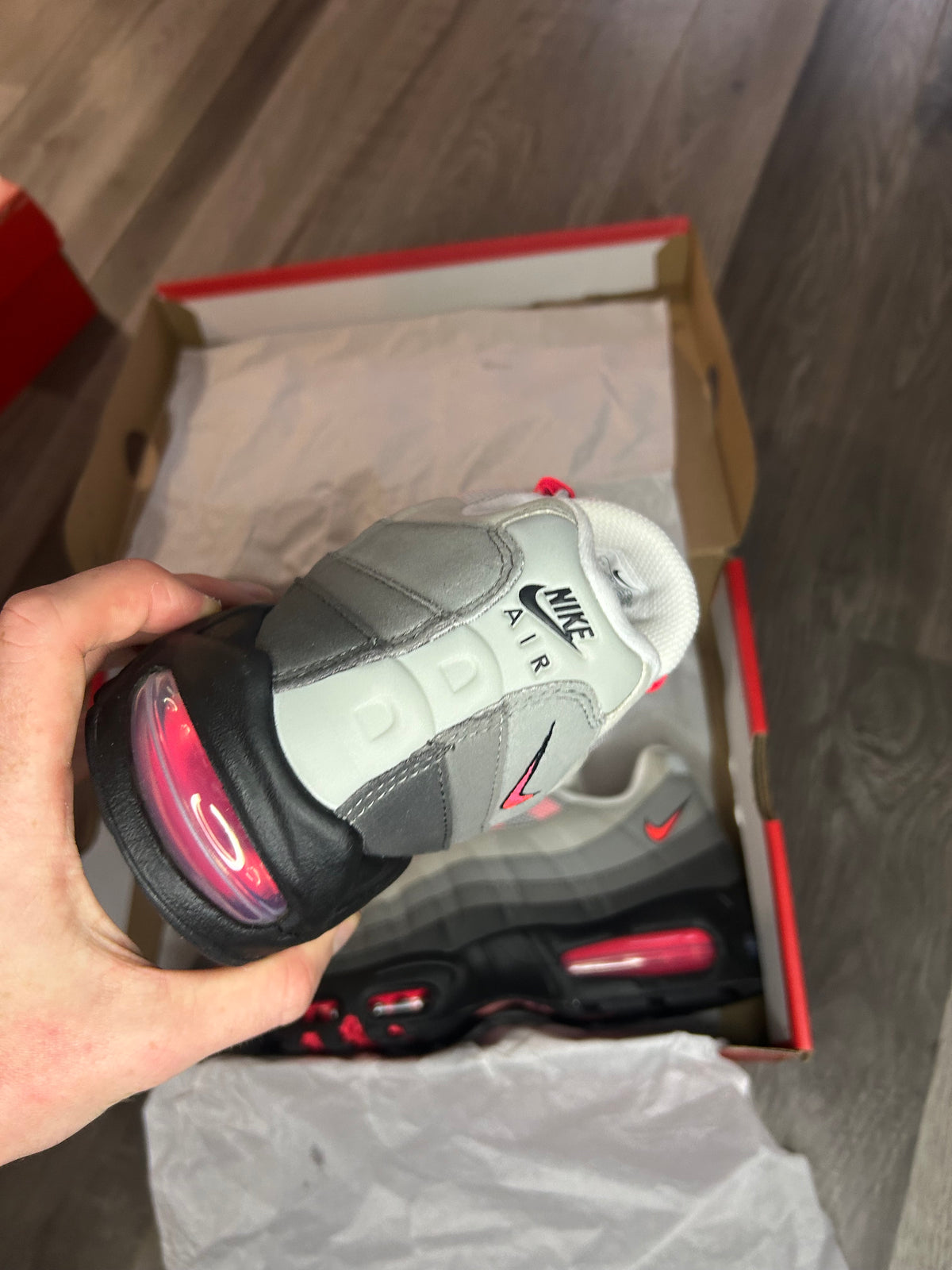 Nike Airmax 95 solar red uk 8 unworn