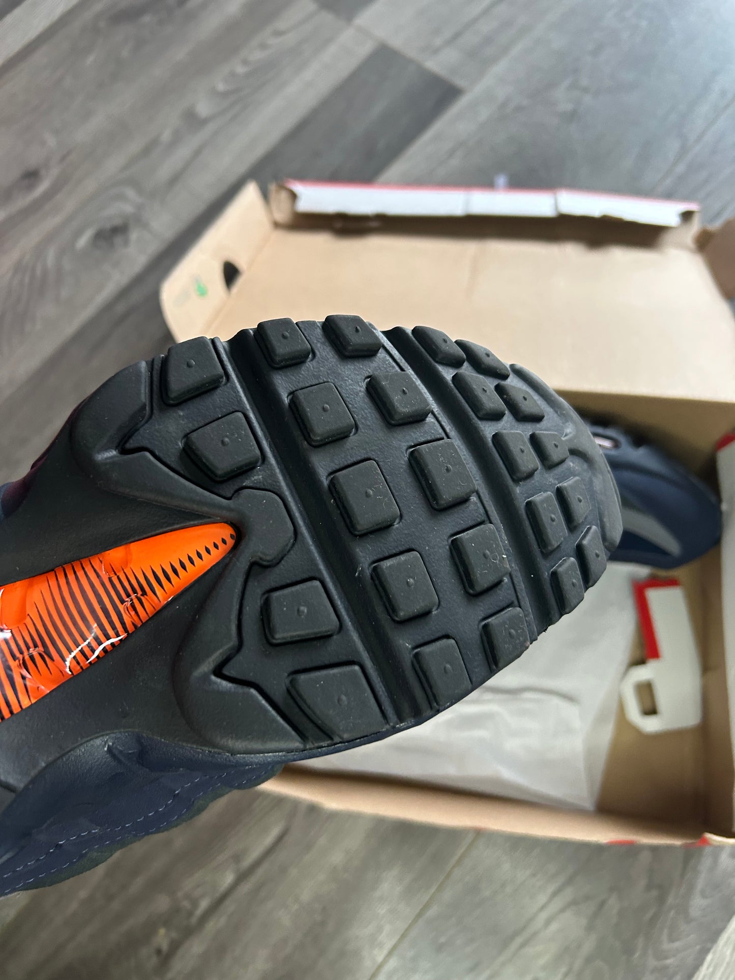 Nike Airmax 95 obsidian total orange uk 12 used