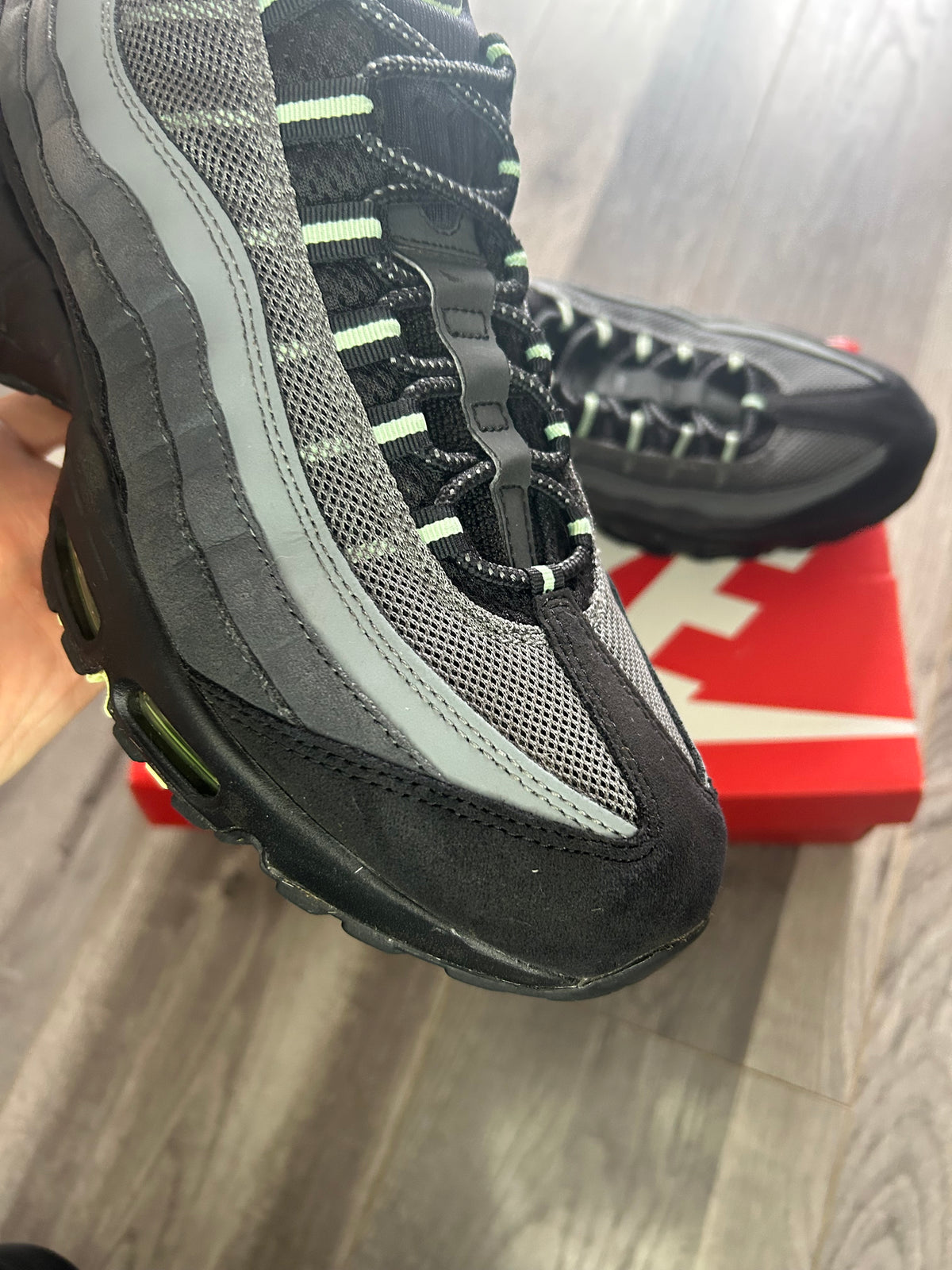Nike Airmax 95 vapour green uk 9.5 used