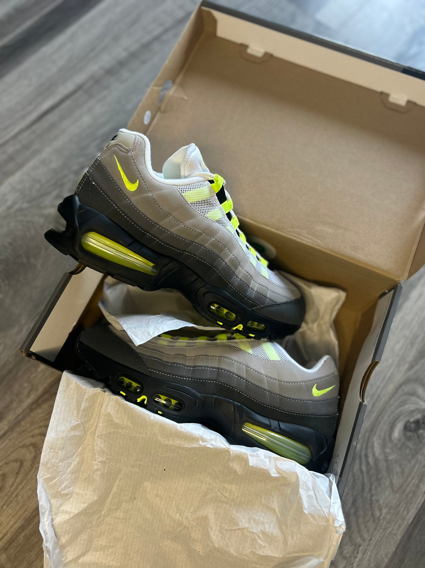 Nike air max 95 neon big bubble brand new in box